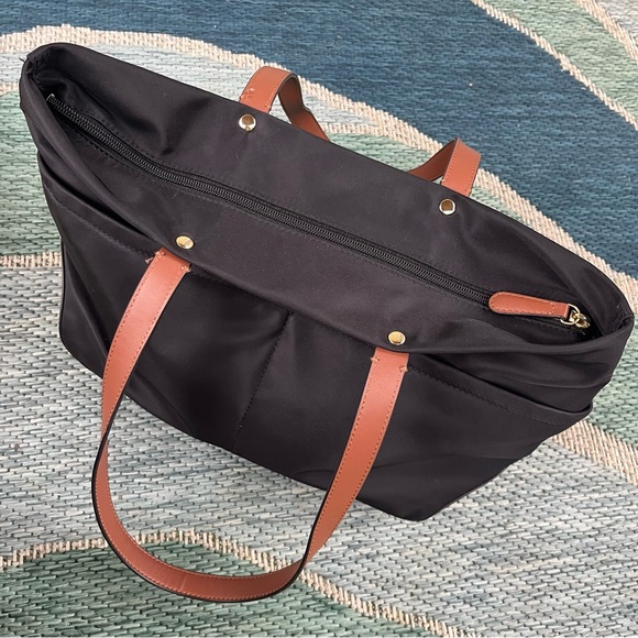 Clavin Klein black and brown classic purse - Picture 10 of 12